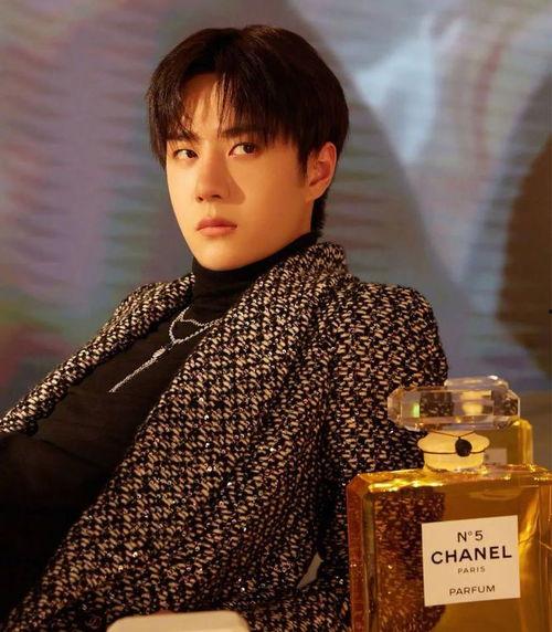 柒柒娱乐大爆料,揭秘娱乐圈幕后真相与热点事件 第2张 柒柒娱乐大爆料,揭秘娱乐圈幕后真相与热点事件 第2张